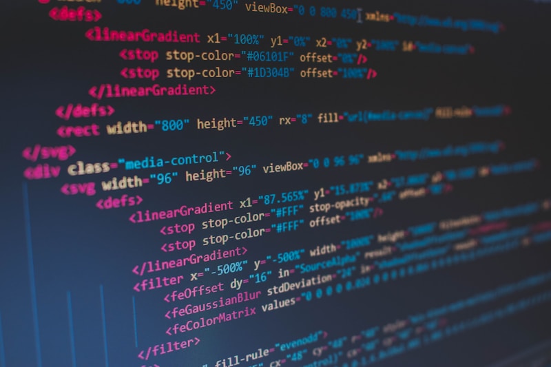 State Management in Angular: Comparing NgRx, Signals, and RxJS